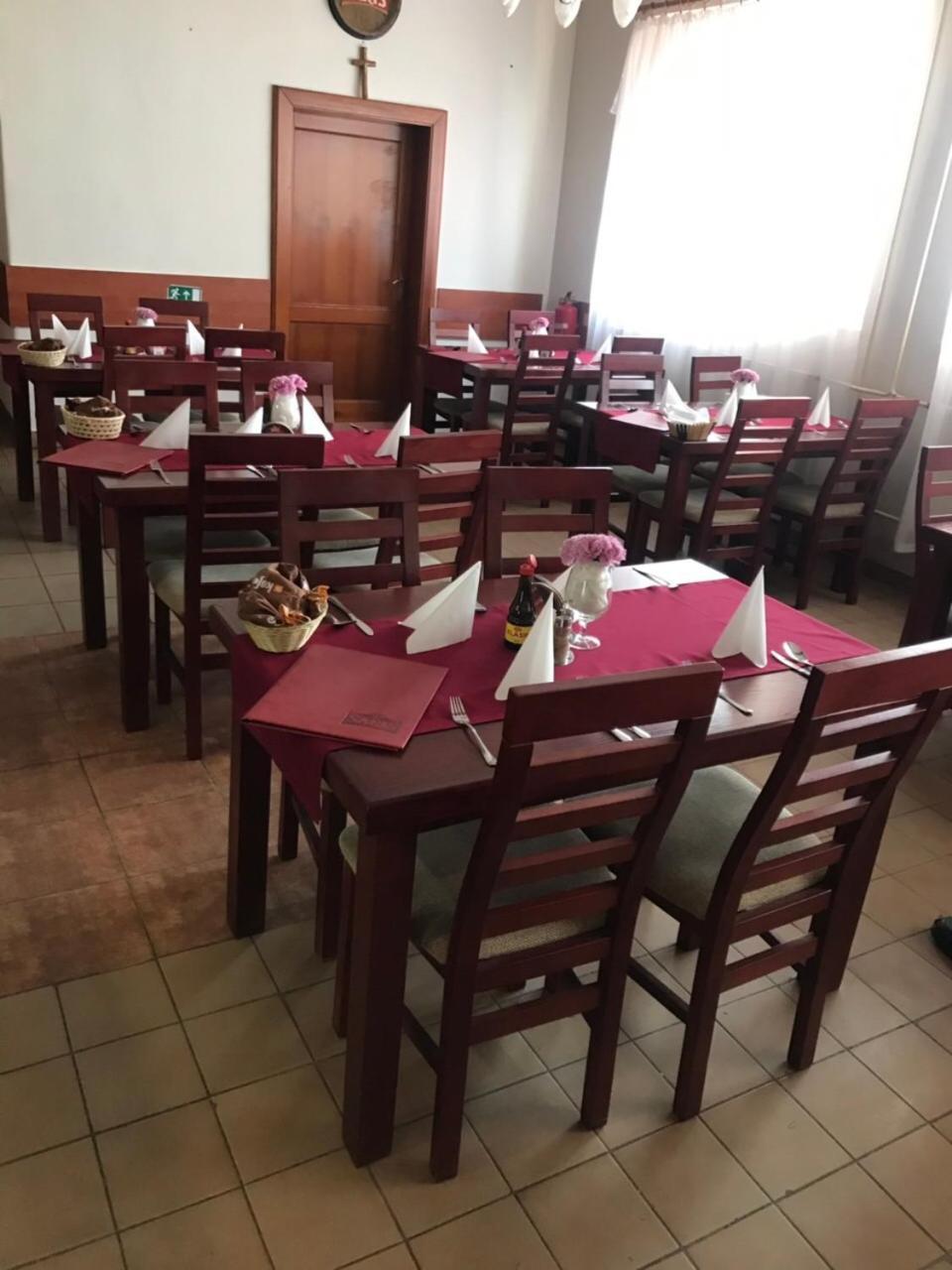 U Ferka Otel Lemesany Dış mekan fotoğraf