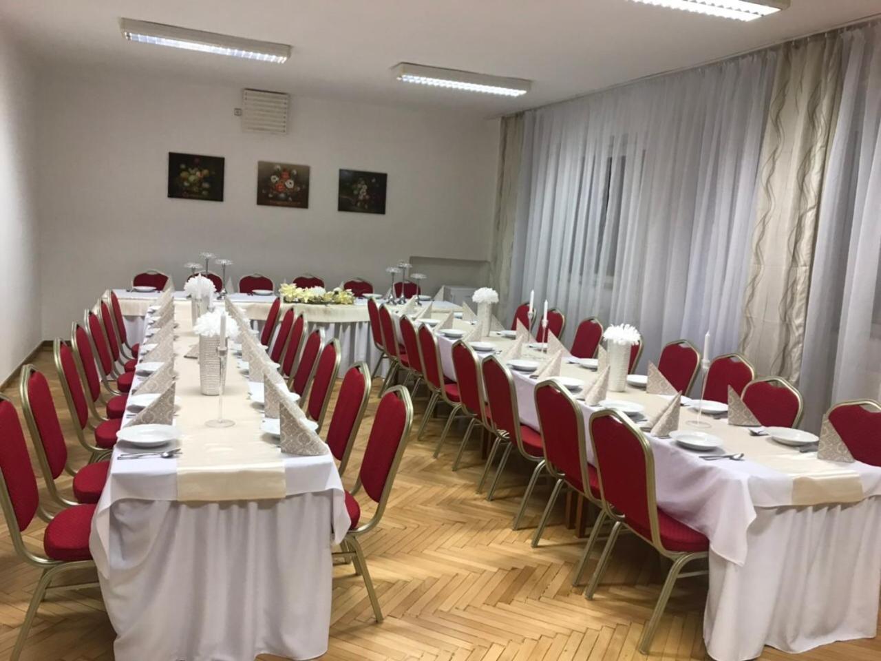 U Ferka Otel Lemesany Dış mekan fotoğraf